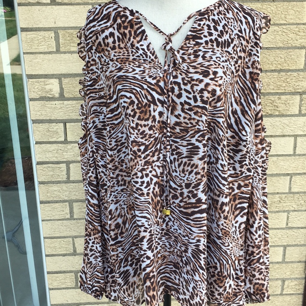 🎉HP🎉 Bare shoulder blouse - Picture 3 of 10